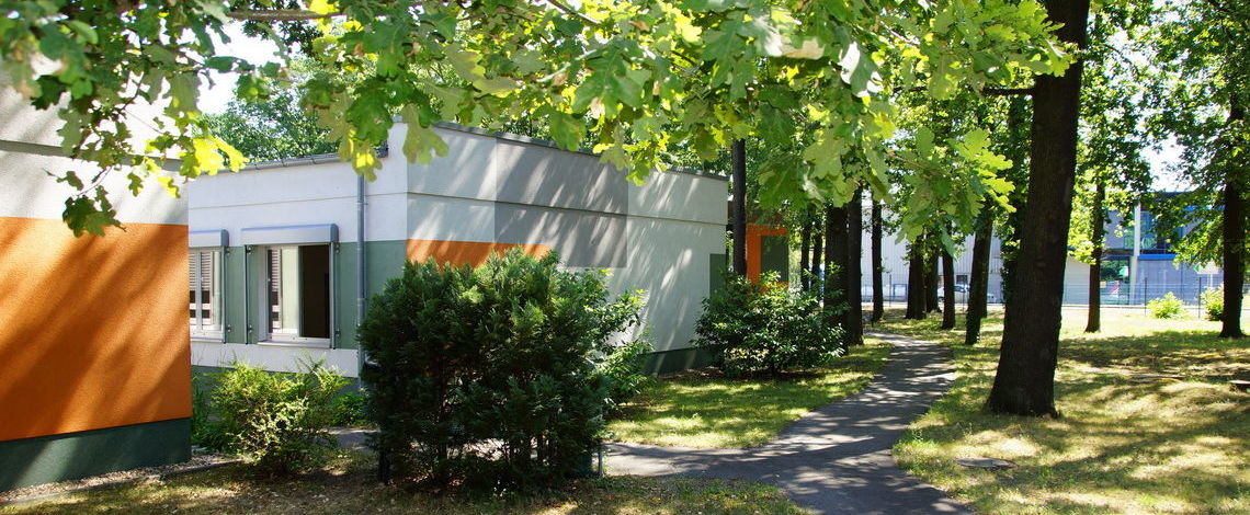 Der Garten der Werkstatt FDS Cottbus auf der Nordring-Seite.